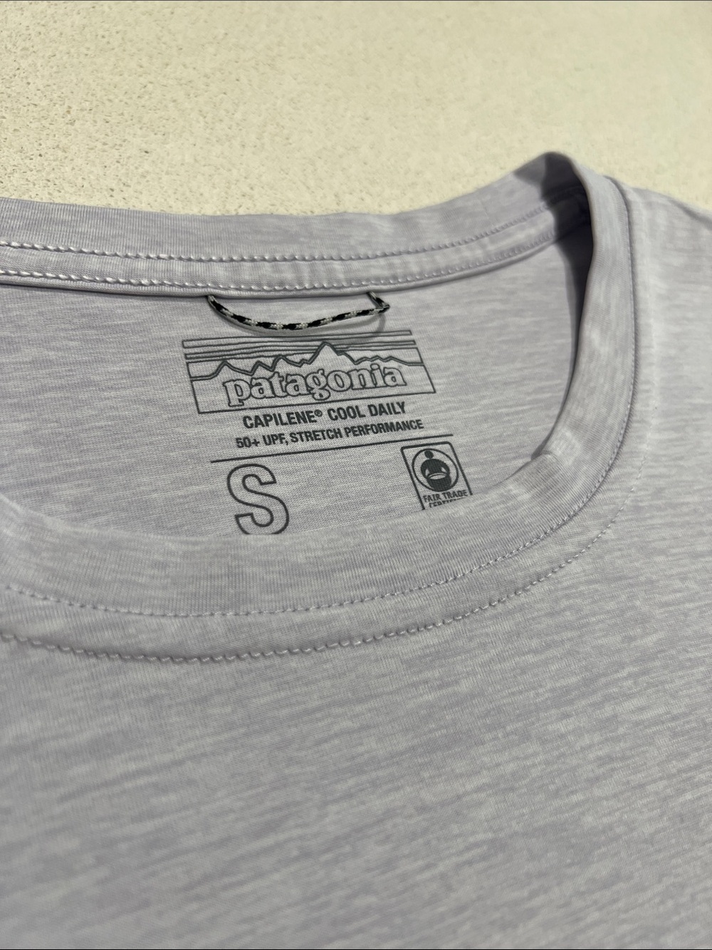Patagonia Cool Daily Capilene Long Sleeve Shirt Women’s Sz Small.  Like New! - Picture 2 of 7